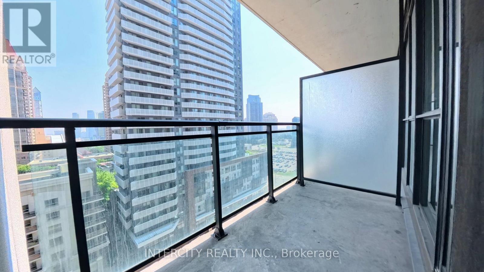1009 - 4070 Confederation Parkway, Mississauga, Ontario L5B 0E9 - Photo 13 - W13666734