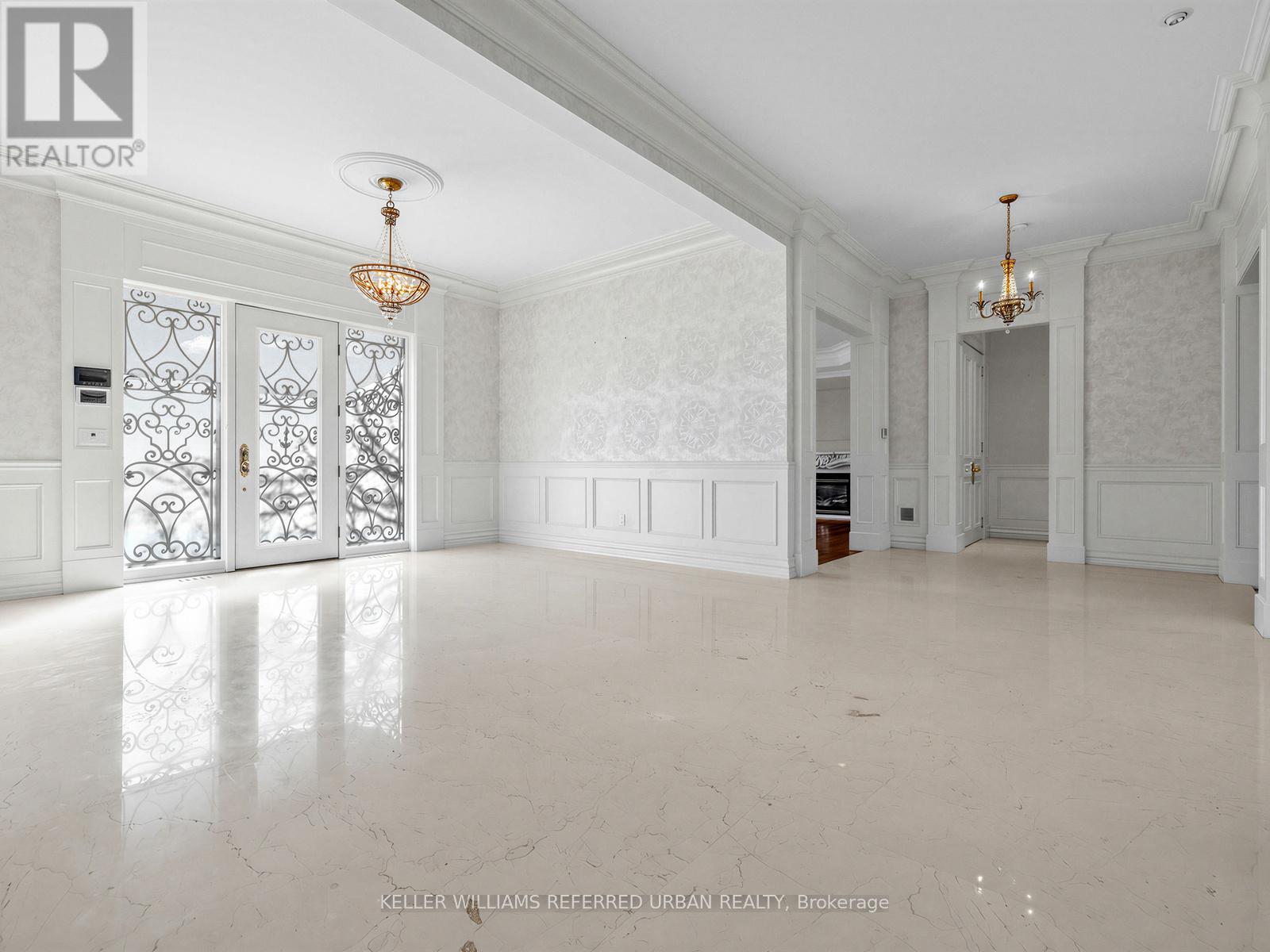 8 Colvestone Road, Toronto, Ontario  M2L 1X3 - Photo 4 - C12976956