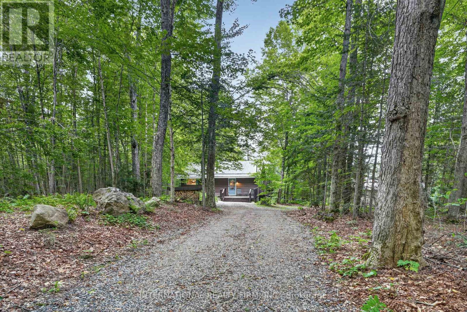 1040 Larix Lane N, Dysart Et Al, Ontario  K0L 1M1 - Photo 2 - X13666642