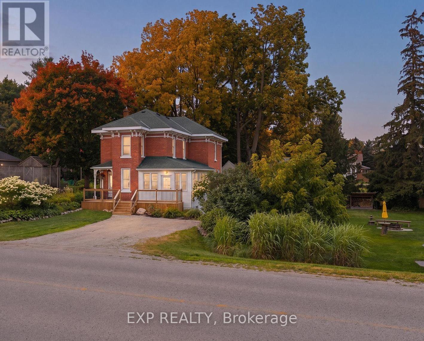 2027 Victoria Street, Howick, Ontario  N0G 1X0 - Photo 1 - X13666676