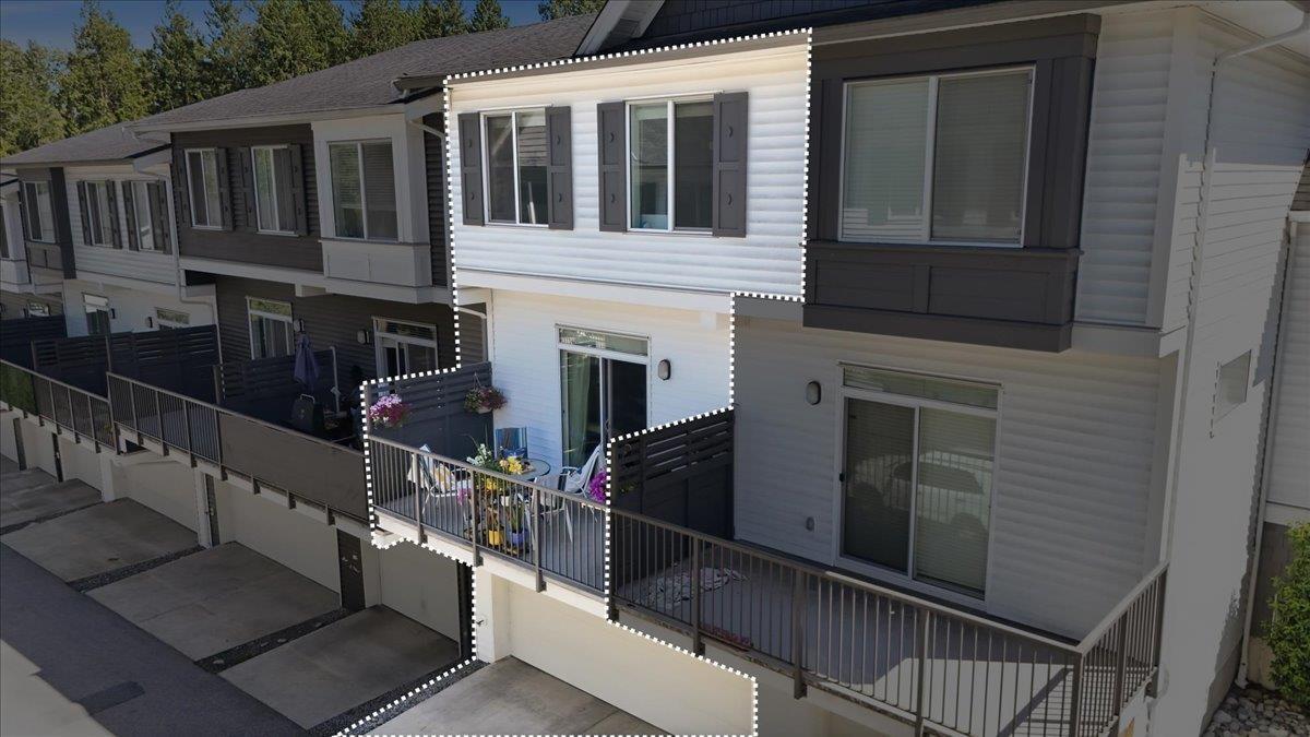 53 8130 136a Street, Surrey, British Columbia  V3W 1H9 - Photo 2 - R3155093