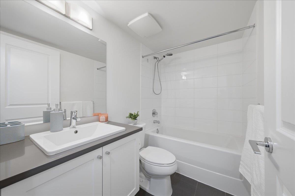 53 8130 136a Street, Surrey, British Columbia  V3W 1H9 - Photo 34 - R3155093