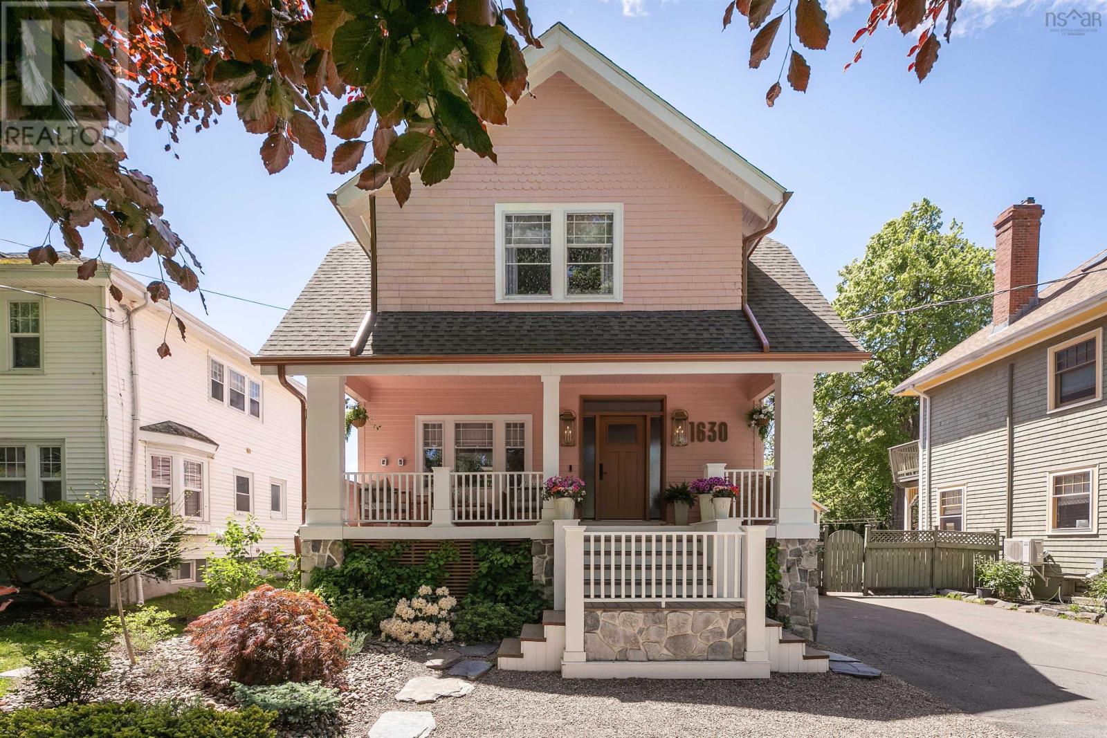 1630 Vernon Street, Halifax, Nova Scotia  B3H 3N1 - Photo 2 - 202614022