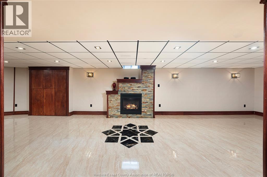 2116 Front Road North, Amherstburg, Ontario  N9V 3R3 - Photo 34 - 26019595