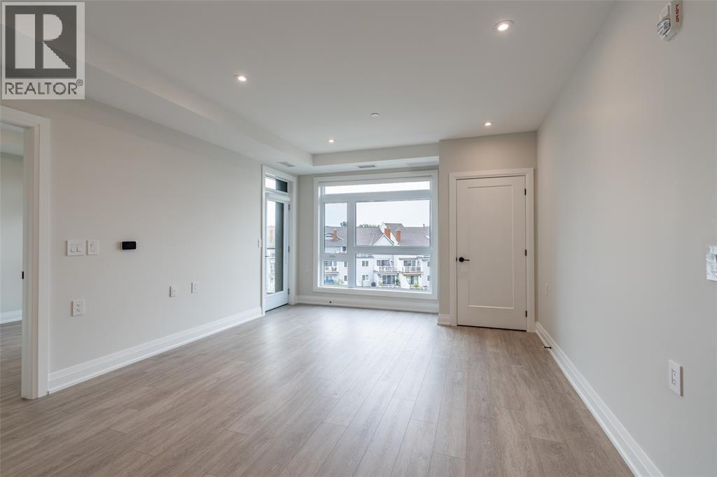 1540 Venetian Boulevard Unit# 407, Point Edward, Ontario  N7T 0A4 - Photo 6 - 26018619