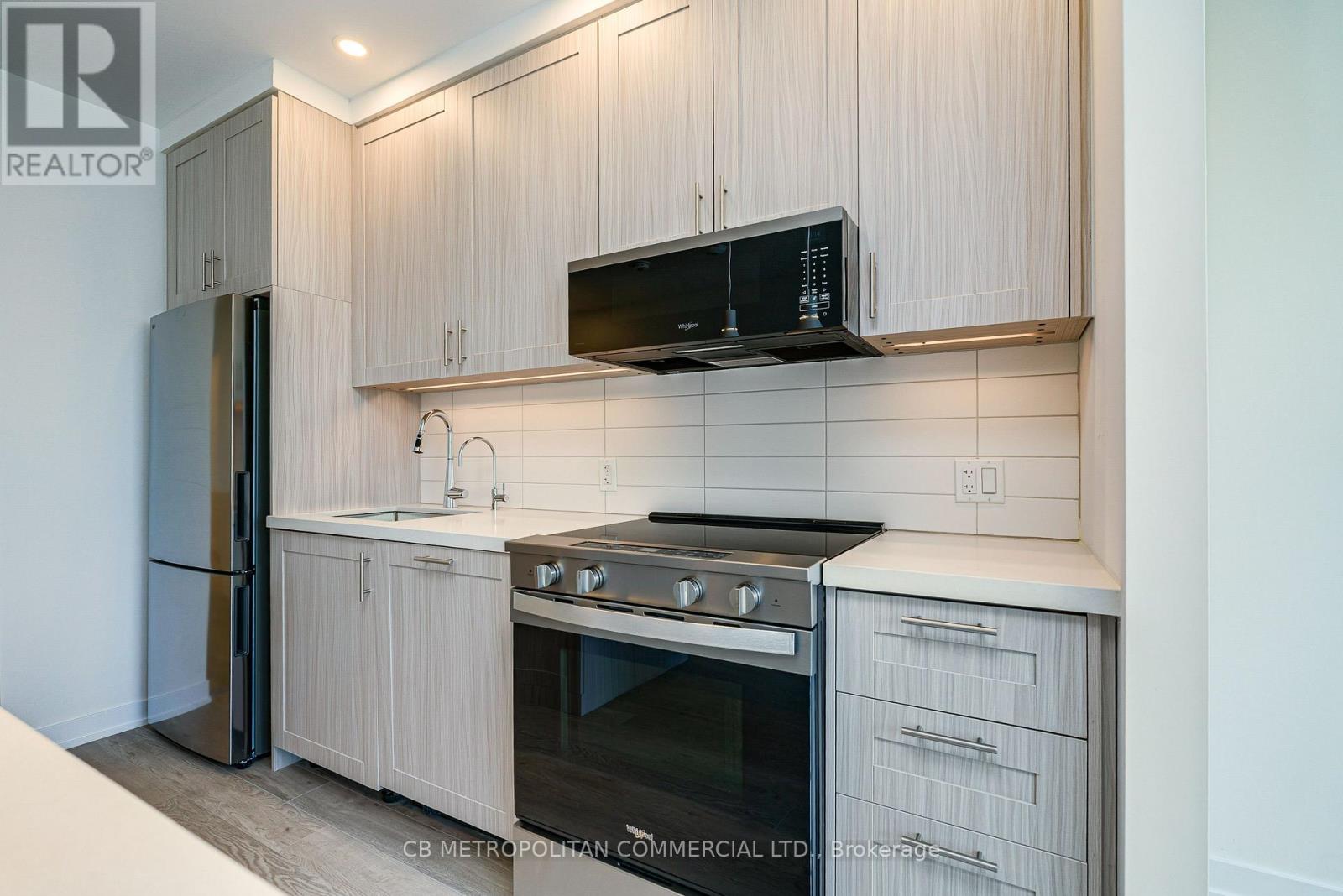 409 - 2946 Dundas Street West Street W, Toronto, Ontario M6P 1Y8 - Photo 12 - W13545530