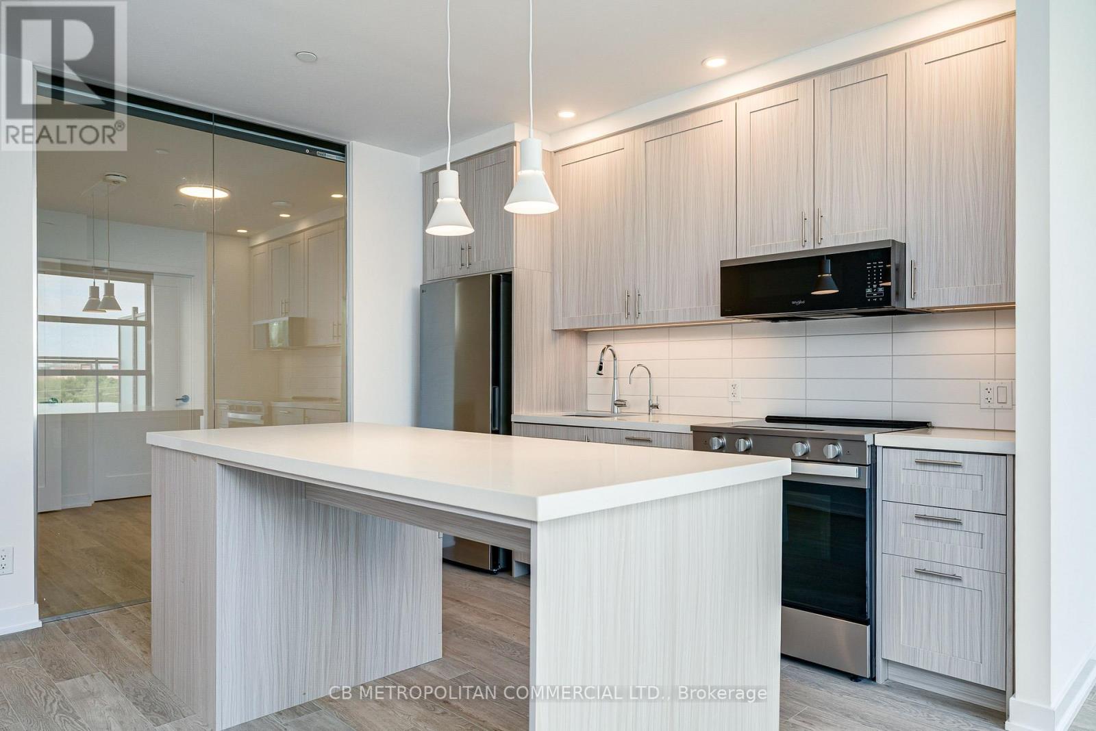 409 - 2946 Dundas Street West Street W, Toronto, Ontario M6P 1Y8 - Photo 6 - W13545530