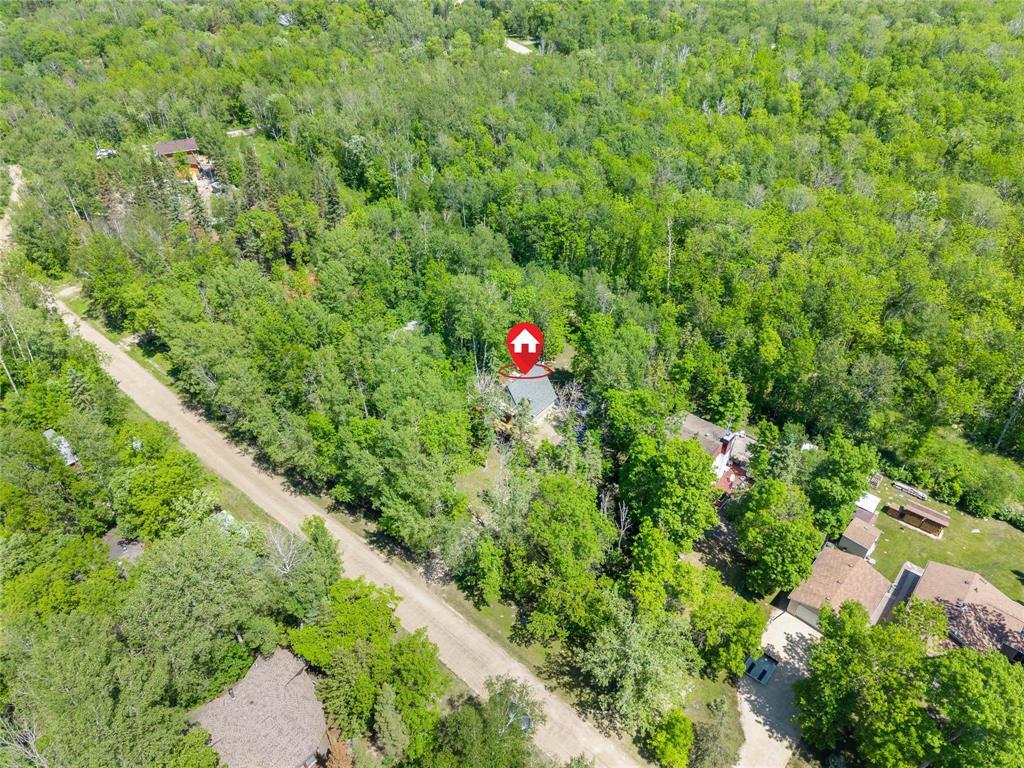 48 Bayview Drive, Grand Marais, Manitoba  R0E 0B0 - Photo 3 - 202620225