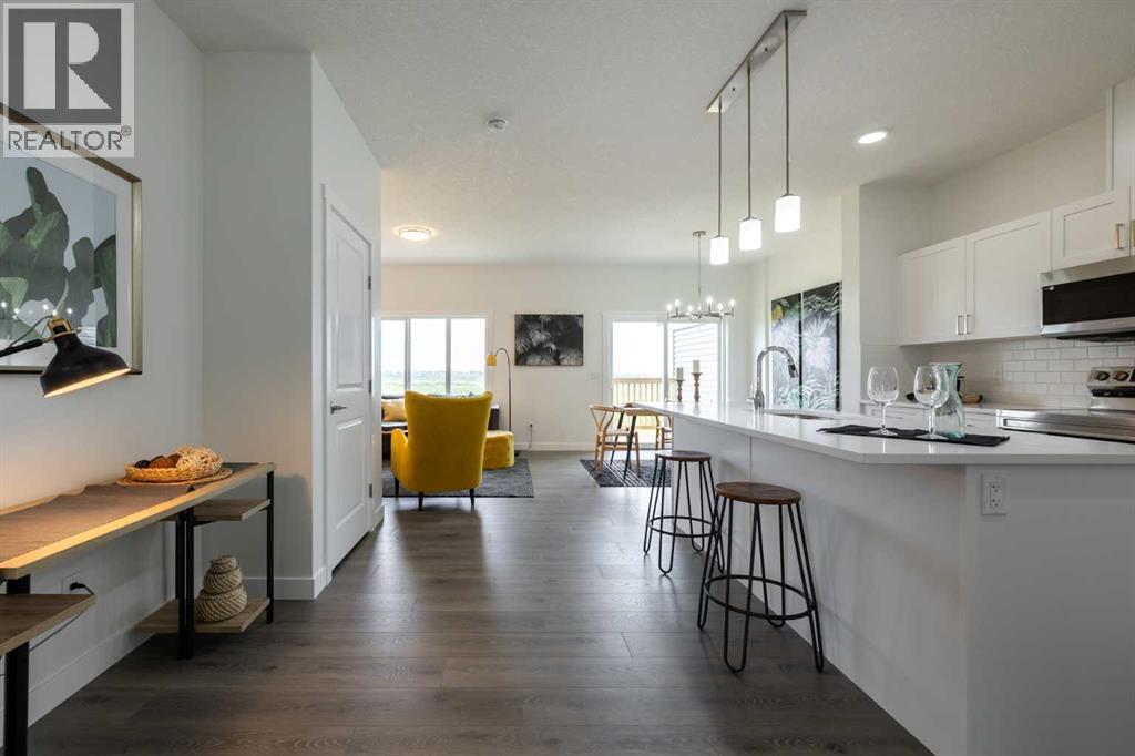 304 Edgefield Close, Strathmore, Alberta  T1P 2H9 - Photo 3 - A2296293