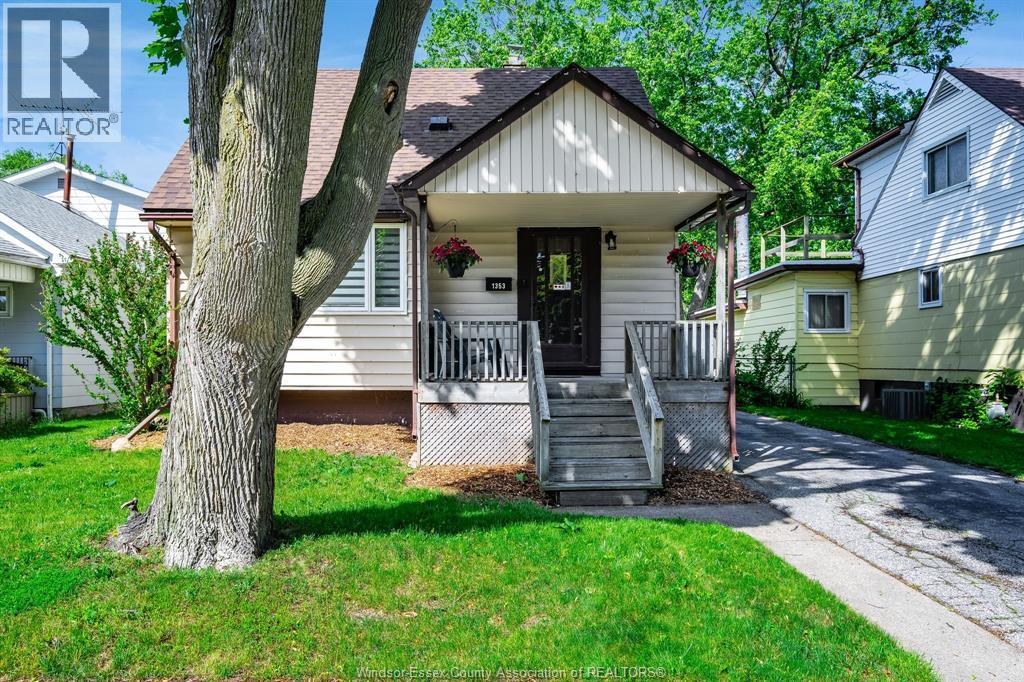MLS# 26019635: 1353 George AVENUE, Windsor, Canada