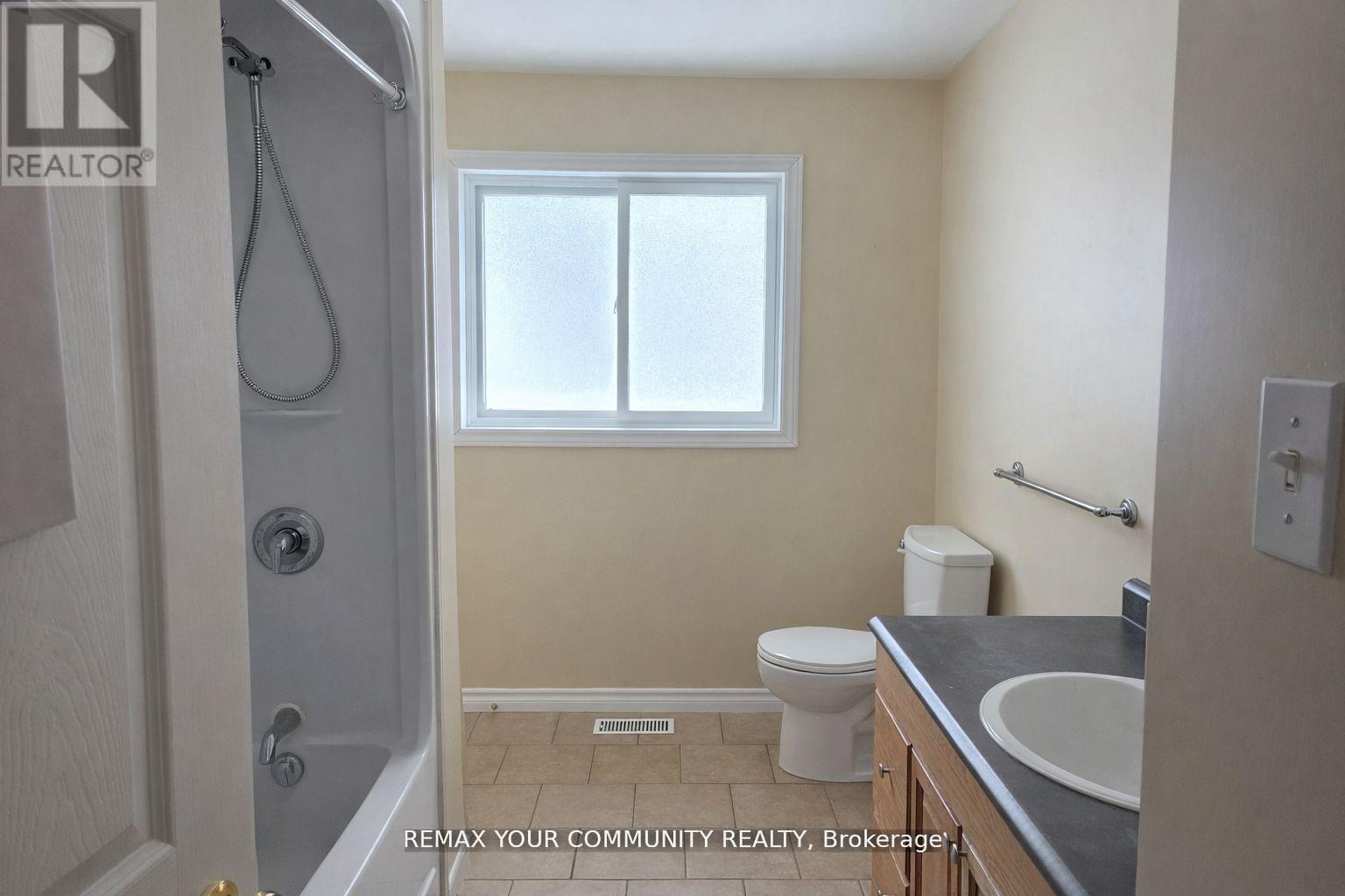 3414 Lee Avenue, Severn, Ontario  L0K 1G0 - Photo 9 - S13512724