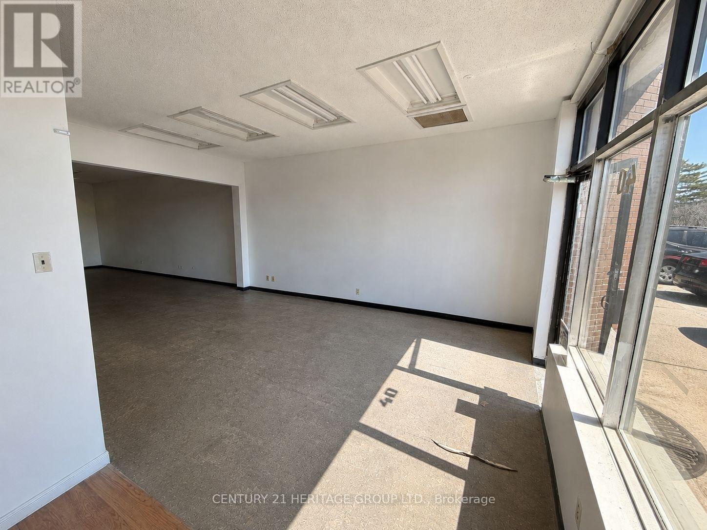 40 - 4544 Dufferin Street, Toronto, Ontario  M3H 5X2 - Photo 4 - W13224060