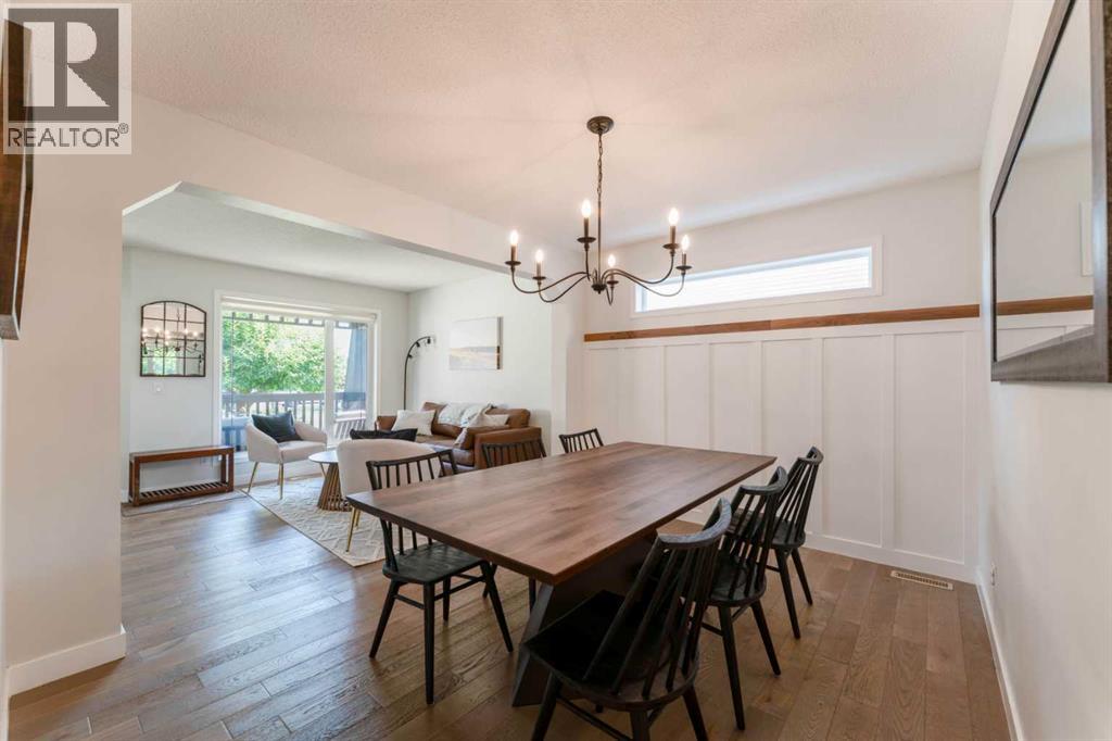 240 Willowmere Close, Chestermere, Alberta  T1X 1S3 - Photo 4 - A2336480