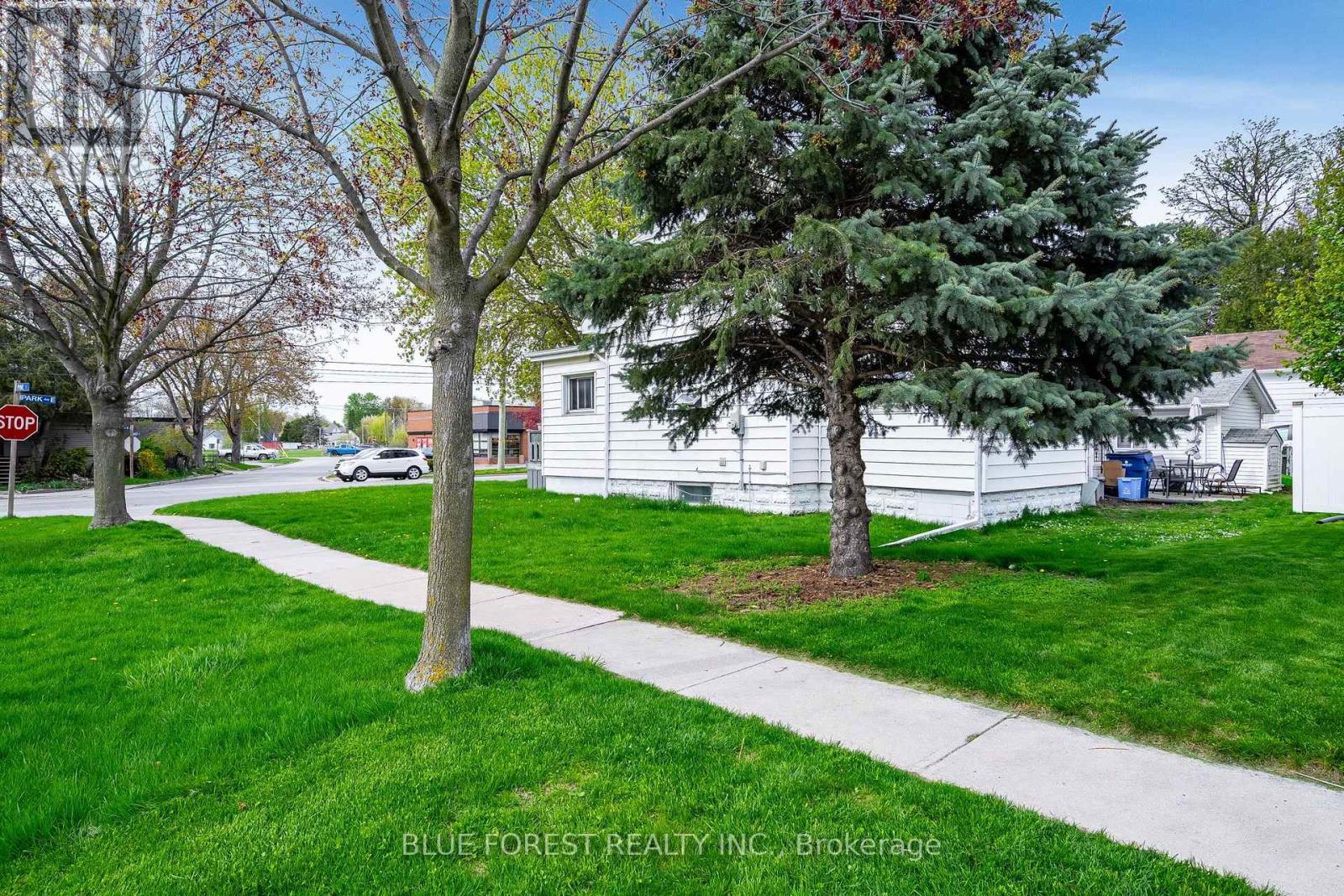 30 Park Avenue E, Chatham-Kent, Ontario  N7M 3V5 - Photo 17 - X13667006