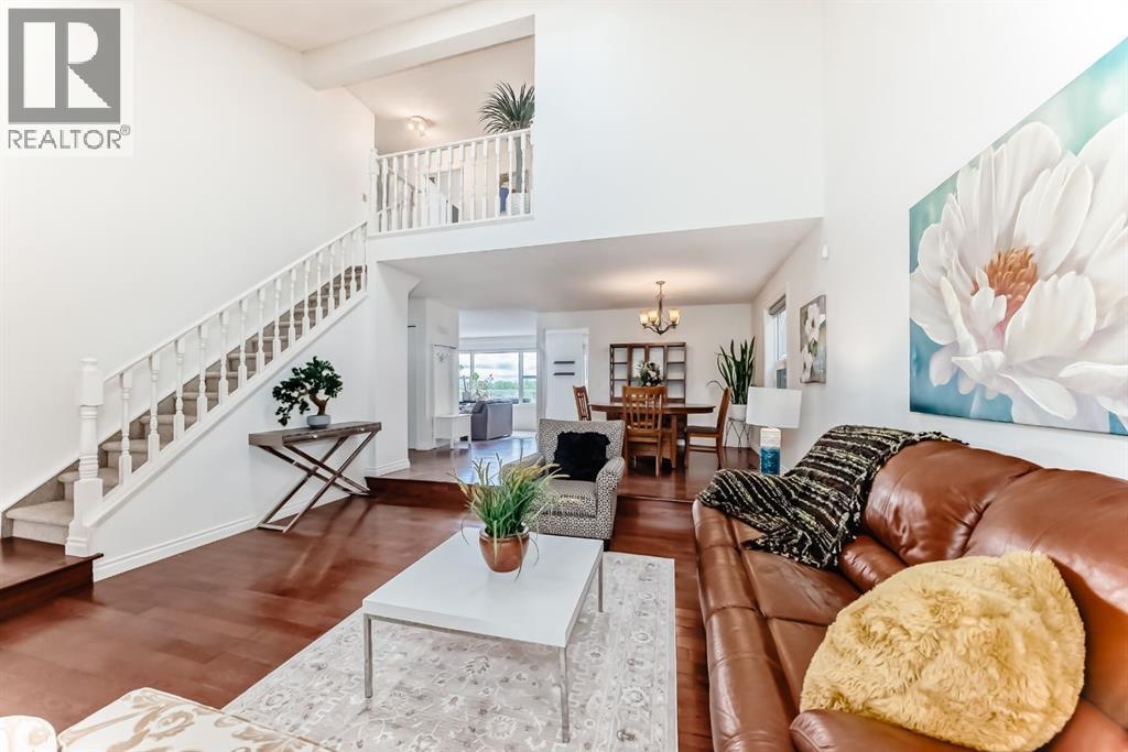 15 Hawkcliff Way NW, Calgary, Alberta  T3G 2R8 - Photo 4 - A2320859