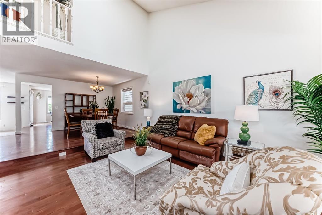 15 Hawkcliff Way NW, Calgary, Alberta  T3G 2R8 - Photo 7 - A2320859