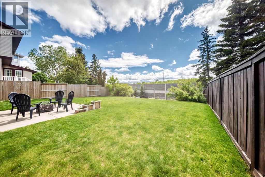 15 Hawkcliff Way NW, Calgary, Alberta  T3G 2R8 - Photo 46 - A2320859