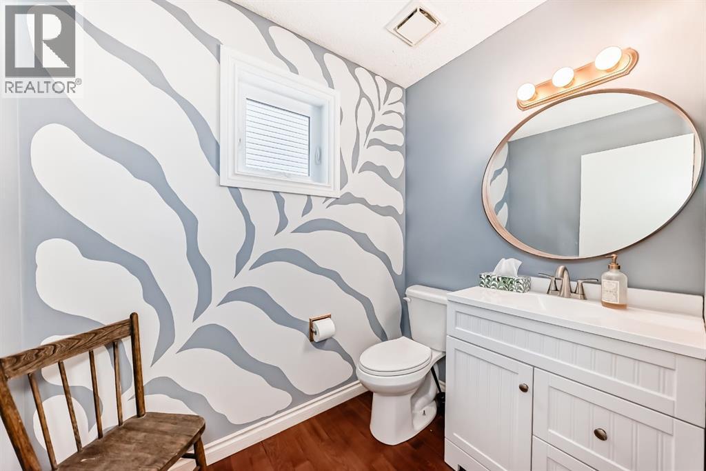 15 Hawkcliff Way NW, Calgary, Alberta  T3G 2R8 - Photo 21 - A2320859