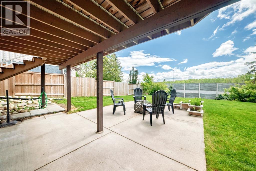 15 Hawkcliff Way NW, Calgary, Alberta  T3G 2R8 - Photo 44 - A2320859