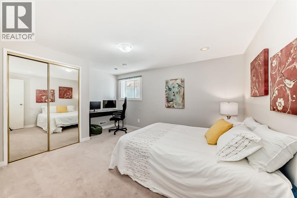 15 Hawkcliff Way NW, Calgary, Alberta  T3G 2R8 - Photo 36 - A2320859