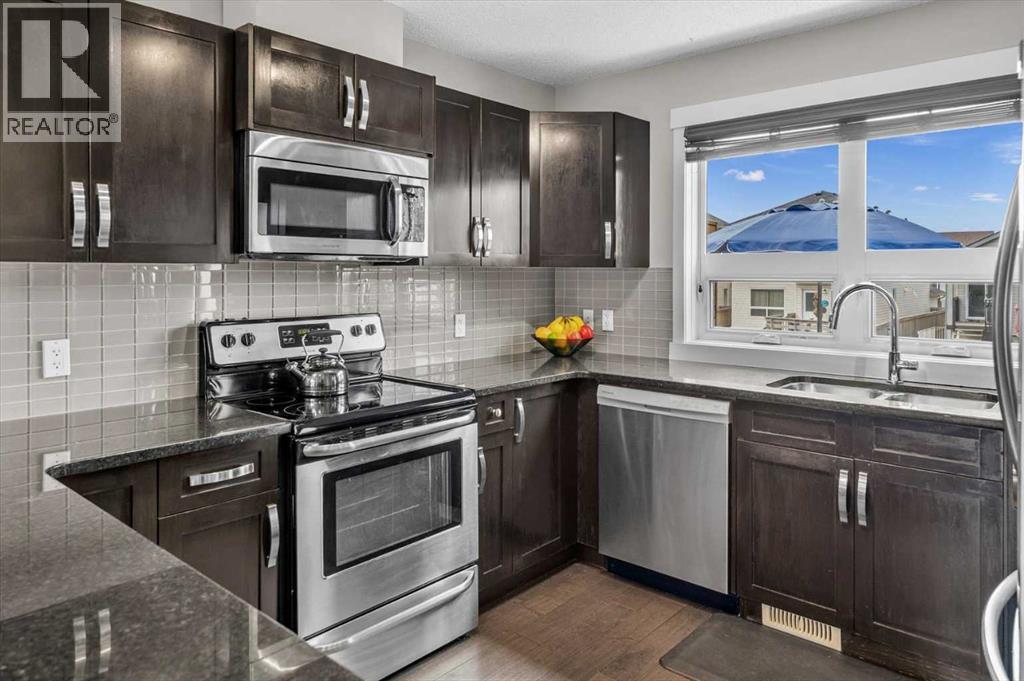 438 Covecreek Circle NE, Calgary, Alberta  T3K 0J6 - Photo 7 - A2336563