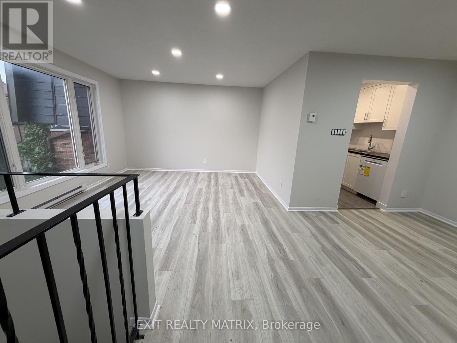 50 - 2610 Draper Avenue, Ottawa, Ontario  K2H 8X8 - Photo 3 - X13666798