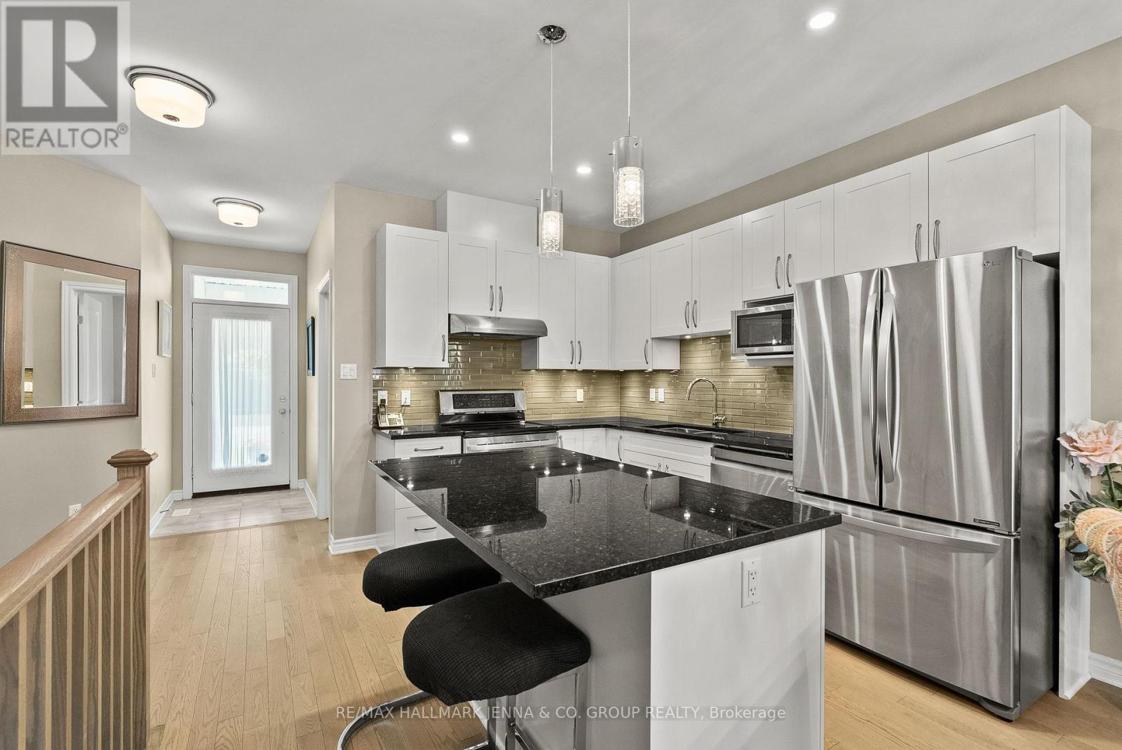 540 Silverbell Crescent, Ottawa, Ontario K1T 0P1 - Photo 11 - X13666838