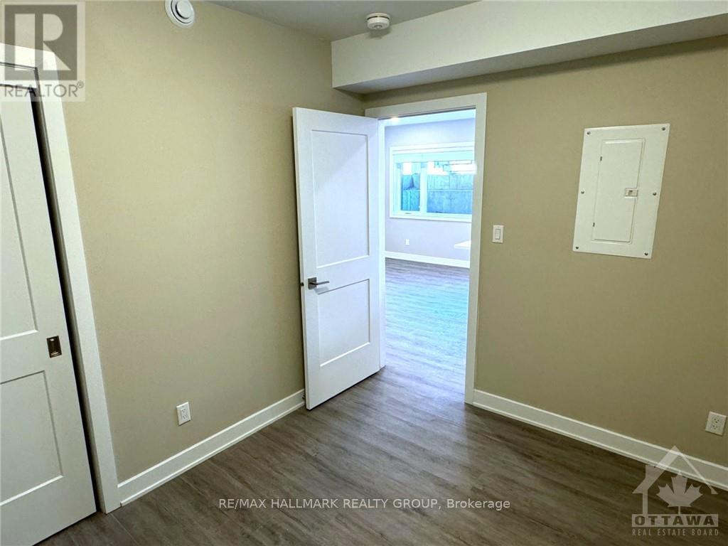 B - 320 Mona Avenue, Ottawa, Ontario  K1L 7A2 - Photo 14 - X13666866