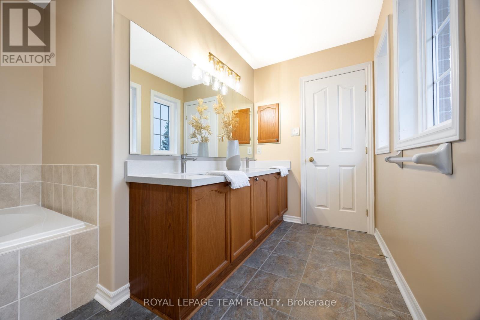 60 Woliston Crescent, Ottawa, Ontario  K2W 1E5 - Photo 36 - X13666880
