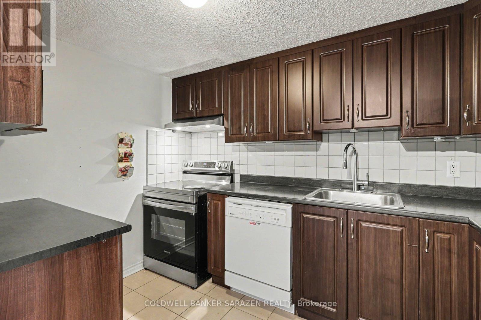 Unknown Address, ,    - Photo 6 - X13667016