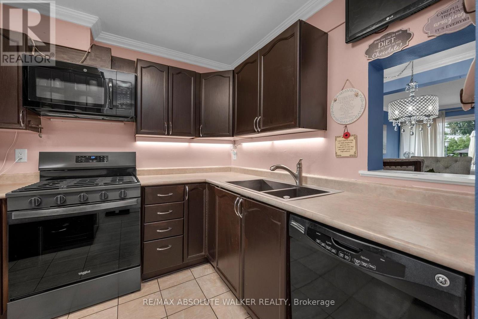 1752 Stonehenge Crescent, Ottawa, Ontario  K1B 4Z9 - Photo 11 - X13667026