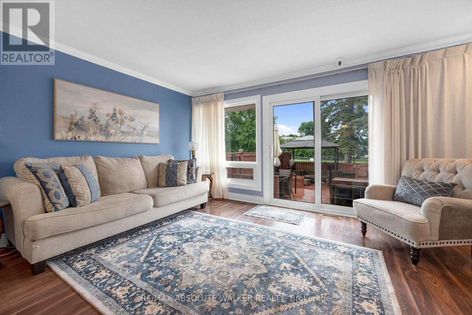1752 Stonehenge Crescent, Ottawa, Ontario  K1B 4Z9 - Photo 4 - X13667026