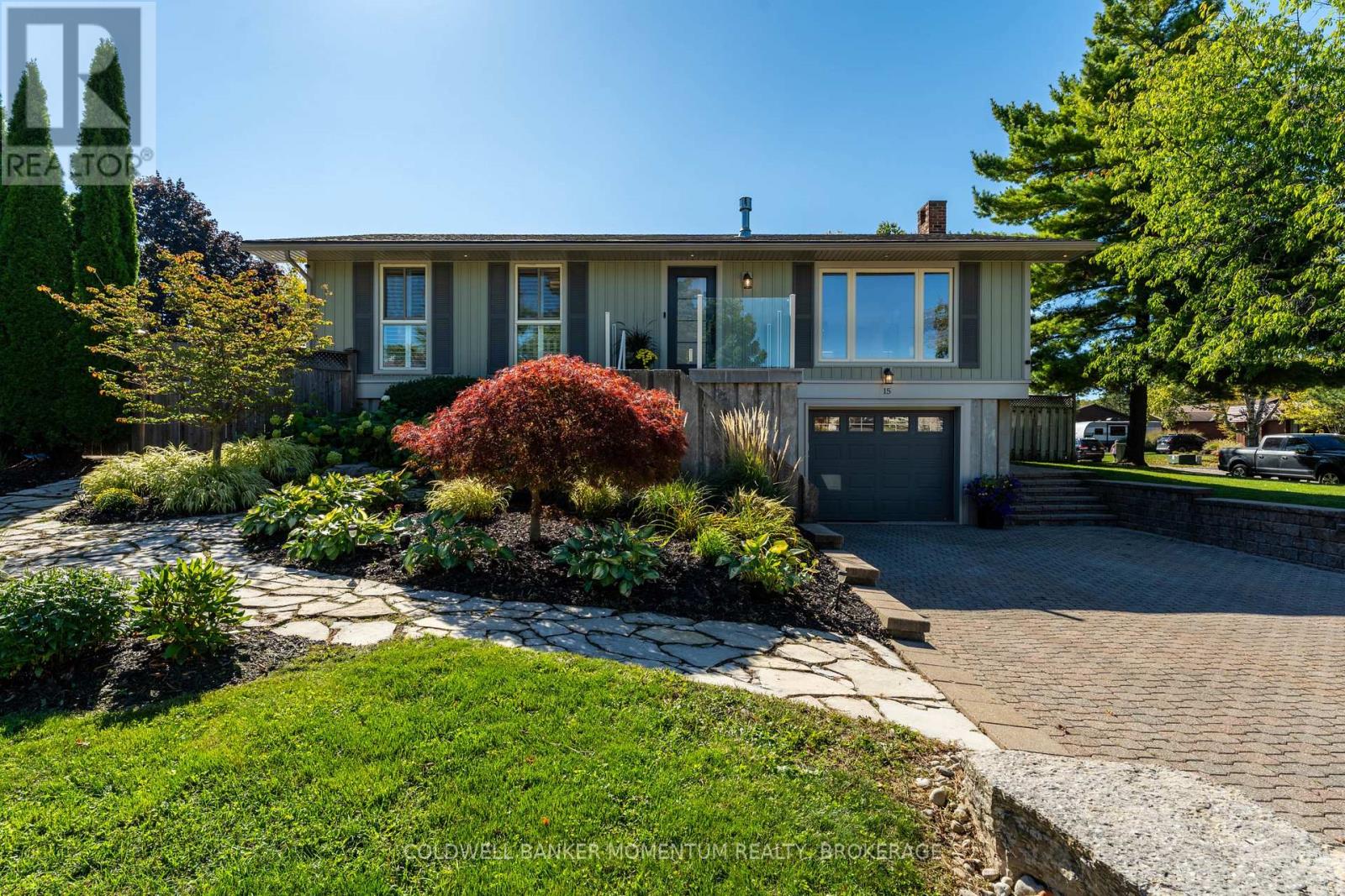 15 The Cedars Street, St. Catharines (Vine/linwell), Ontario  L2M 6M7 - Photo 2 - X13667004