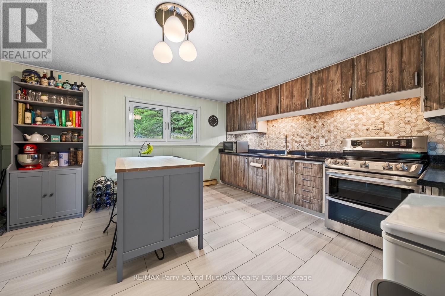 3 Ridgeway Drive, Carling, Ontario  P0G 1G0 - Photo 9 - X13618396