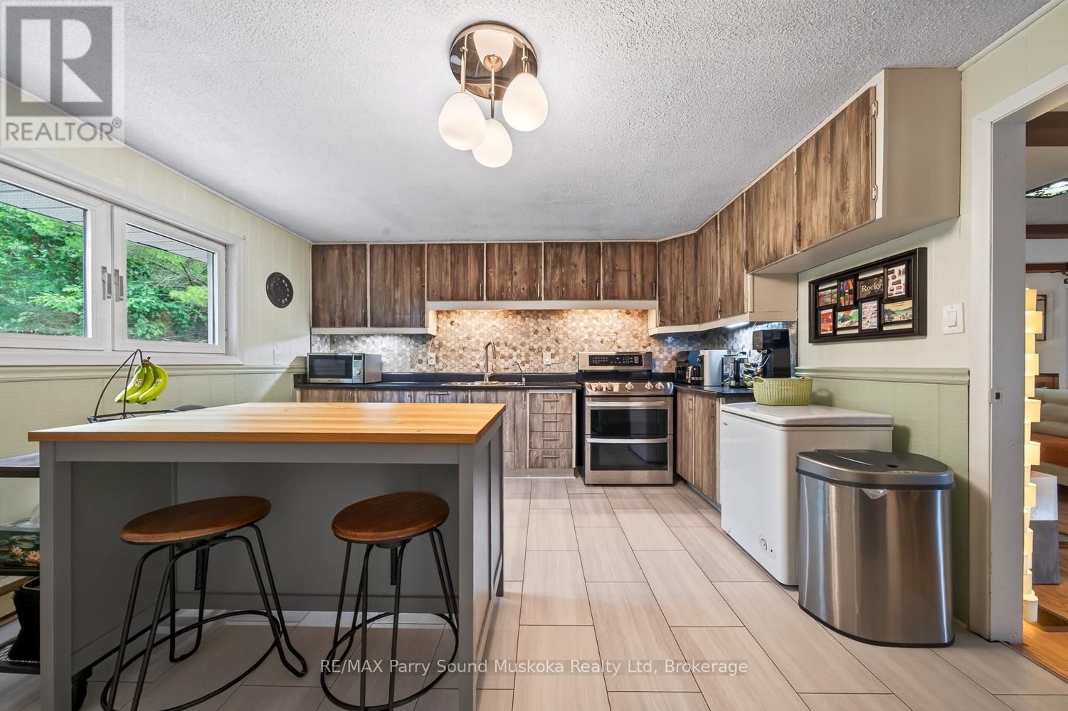 3 Ridgeway Drive, Carling, Ontario  P0G 1G0 - Photo 8 - X13618396
