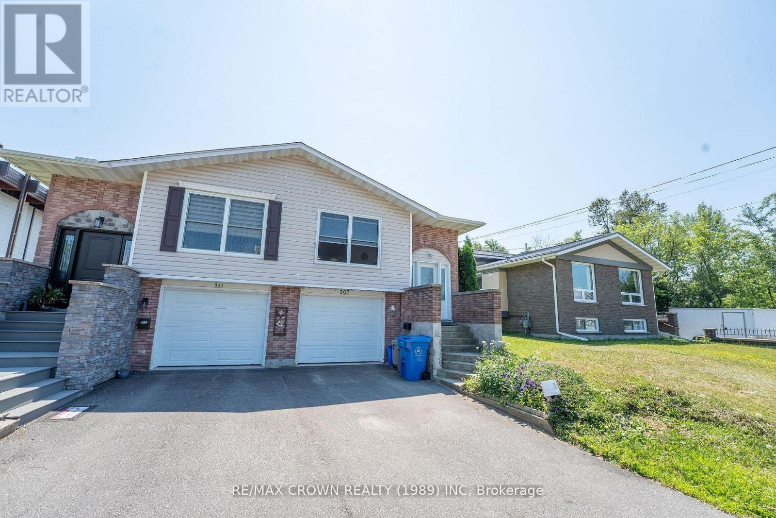 307 Mckenzie Avenue, North Bay, Ontario  P1B 7E3 - Photo 1 - X13666794