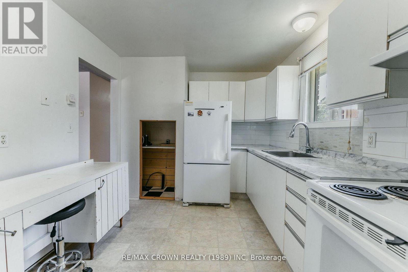 307 Mckenzie Avenue, North Bay, Ontario  P1B 7E3 - Photo 9 - X13666794