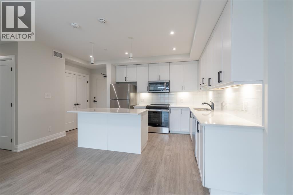 1540 Venetian Boulevard Unit# 608, Point Edward, Ontario  N7T 0A4 - Photo 13 - 26018624