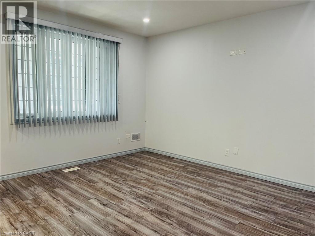 83 Keewatin Avenue, Kitchener, Ontario  N0B 3M1 - Photo 12 - 40855186