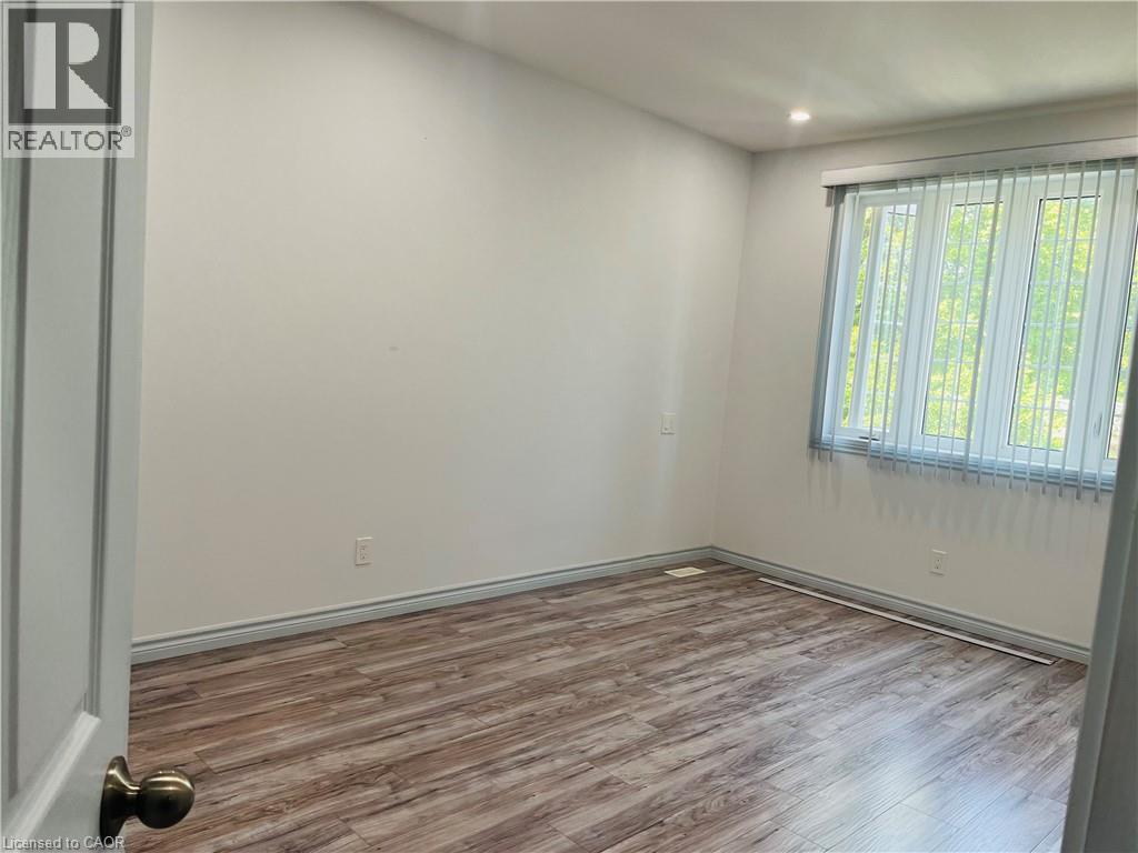 83 Keewatin Avenue, Kitchener, Ontario  N0B 3M1 - Photo 8 - 40855186