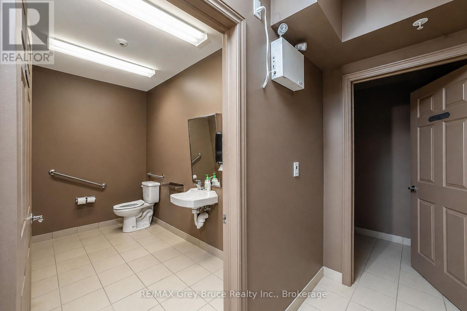 204 - 1050 1st Avenue W, Owen Sound, Ontario  N4K 4K6 - Photo 33 - X13667044