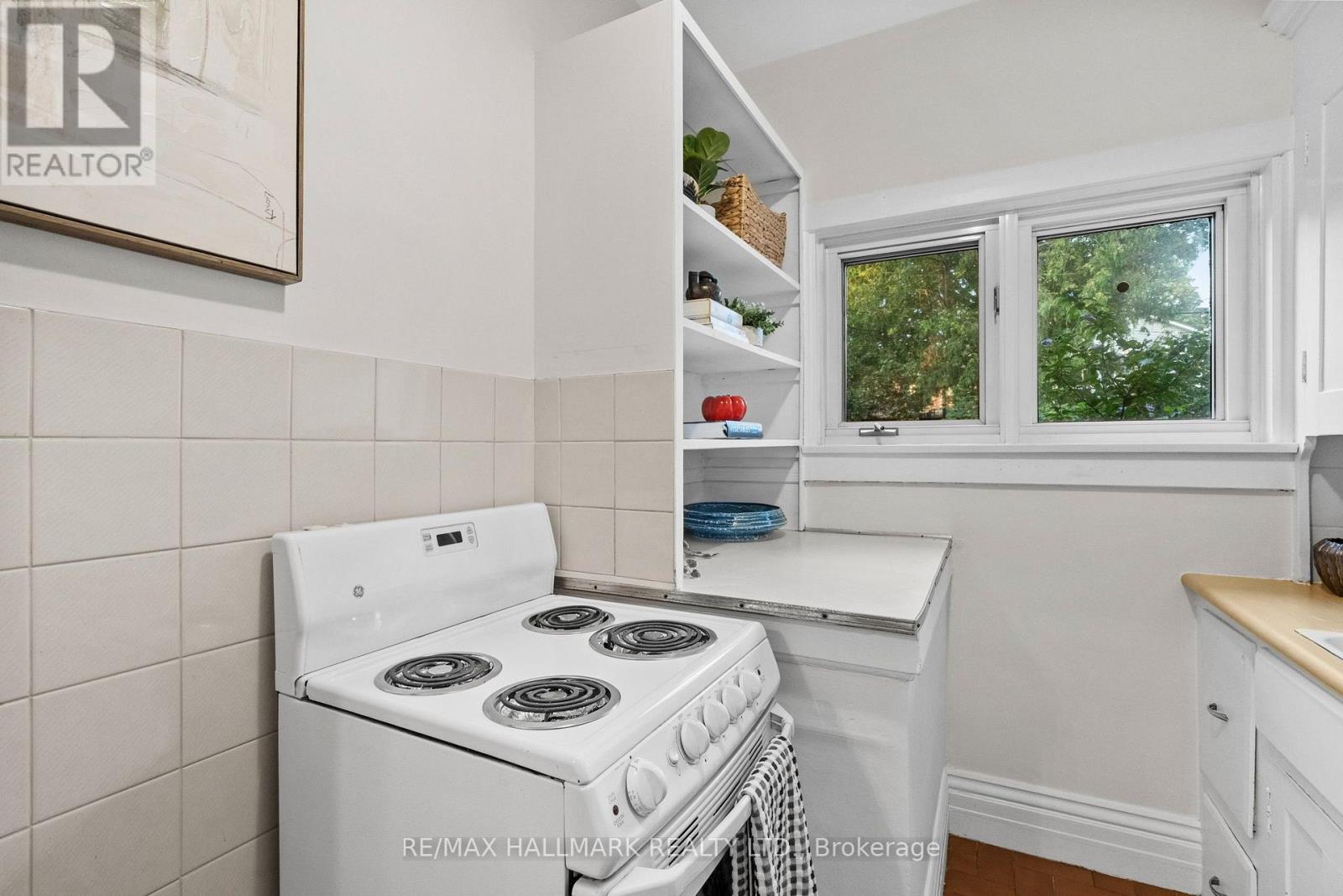 159 Gillard Avenue, Toronto, Ontario  M4J 4N7 - Photo 18 - E13666788