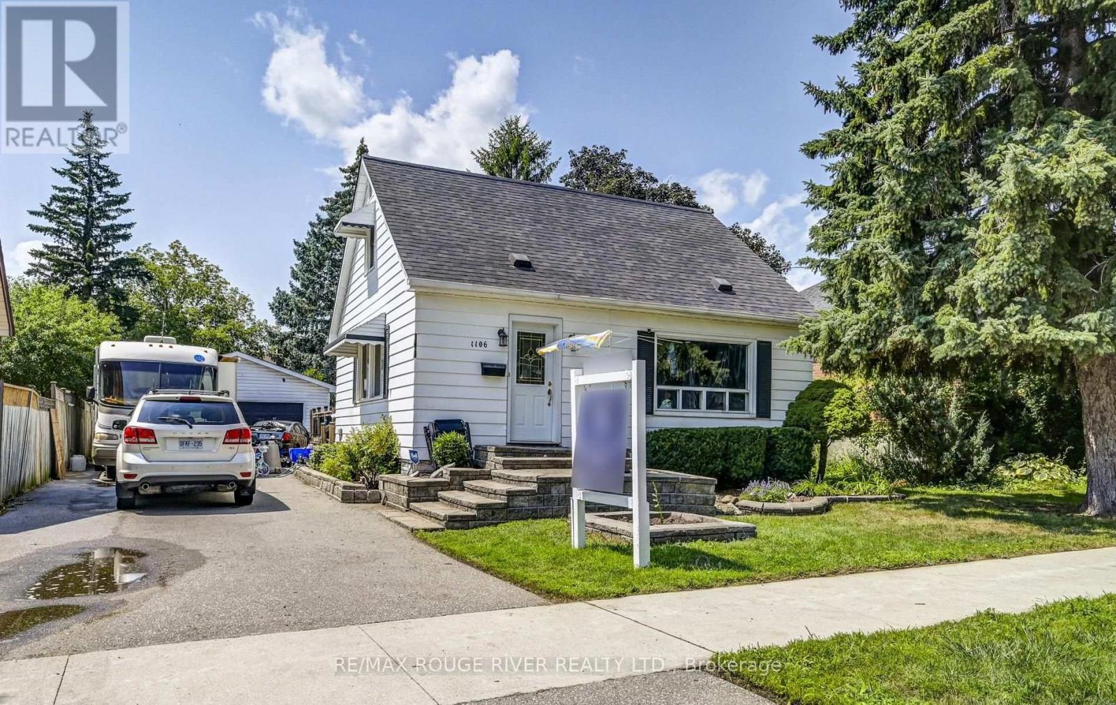 1106 GREEN STREET, Whitby, Ontario