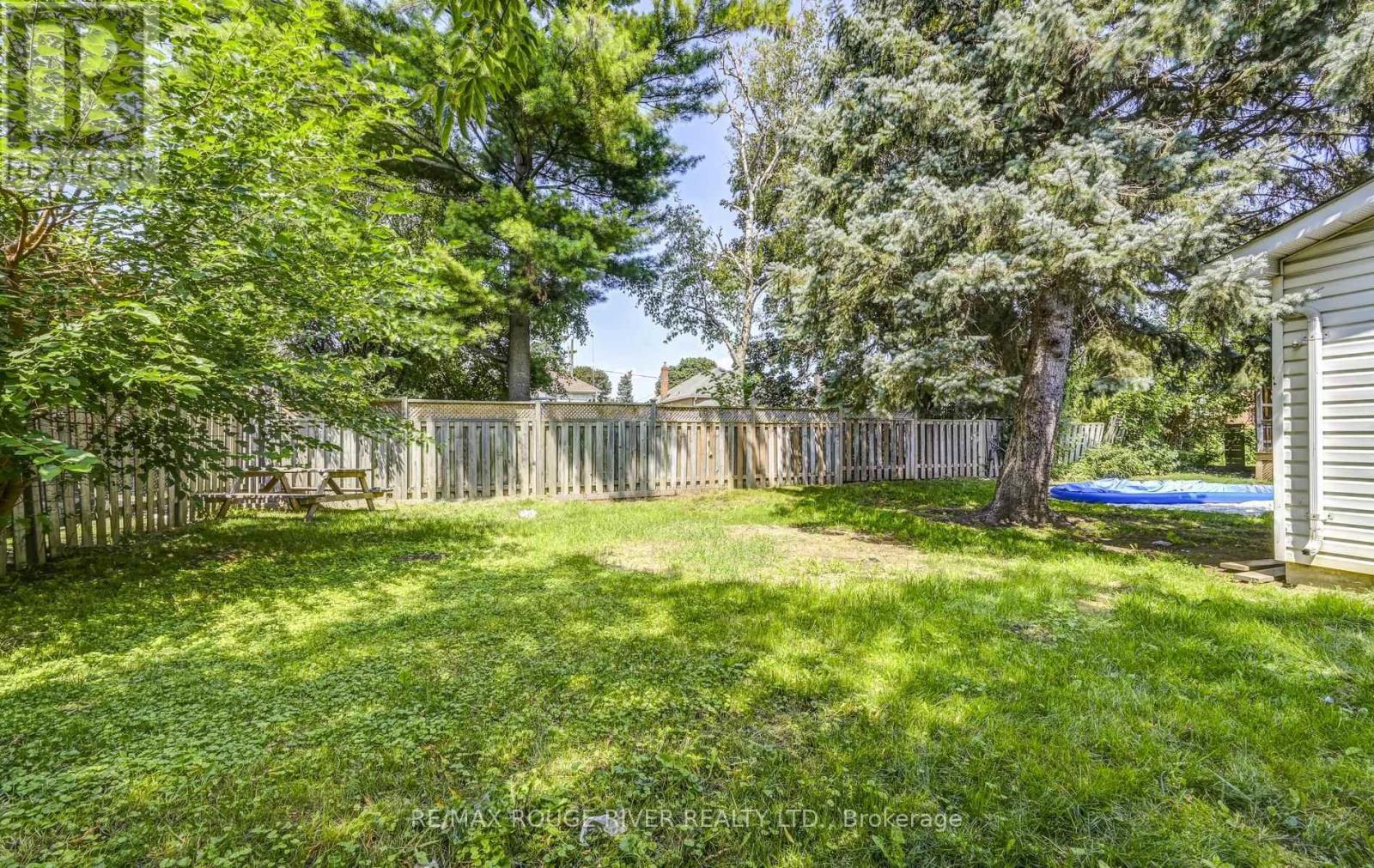 1106 Green Street, Whitby, Ontario  L1N 4G7 - Photo 31 - E13666876