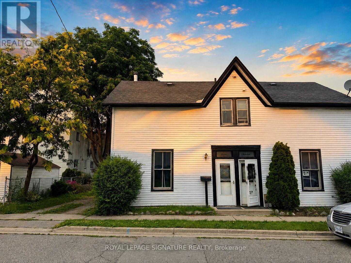 12 HEMLOCK AVENUE, Oshawa, Ontario