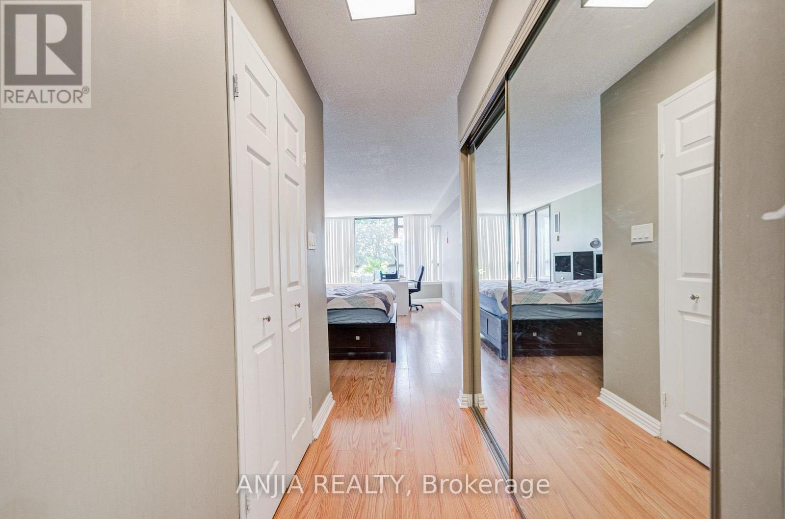 401 - 255 Bamburgh Circle, Toronto, Ontario  M1W 3T6 - Photo 27 - E13666964