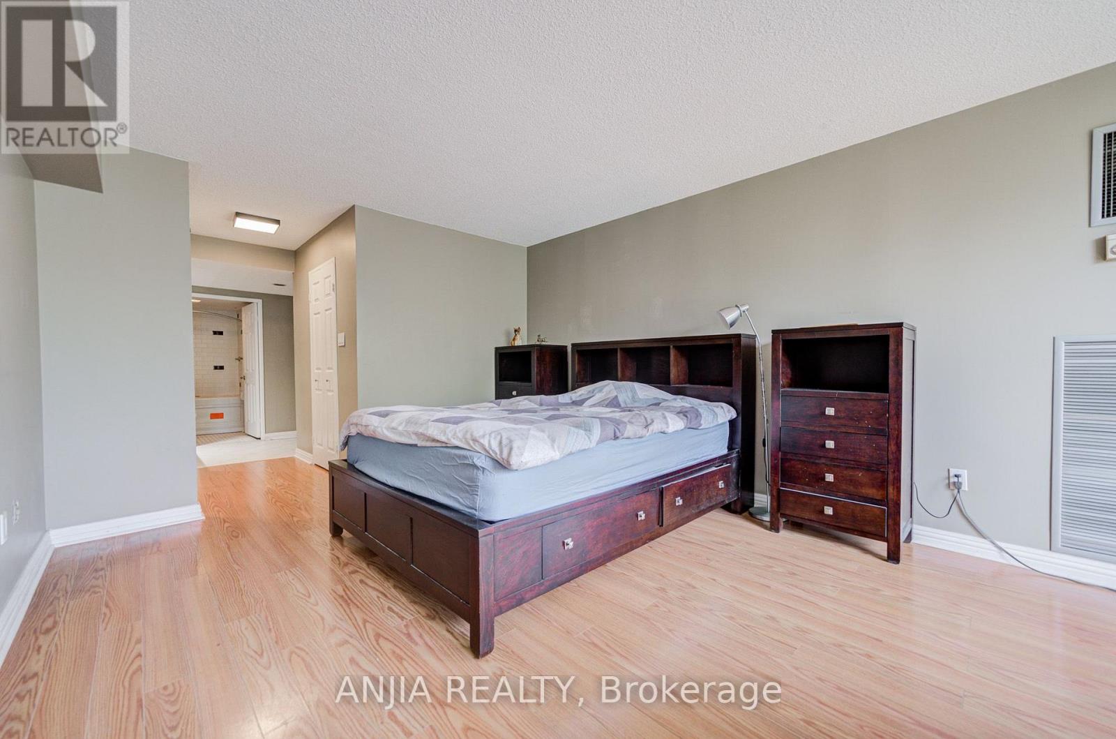 401 - 255 Bamburgh Circle, Toronto, Ontario  M1W 3T6 - Photo 30 - E13666964