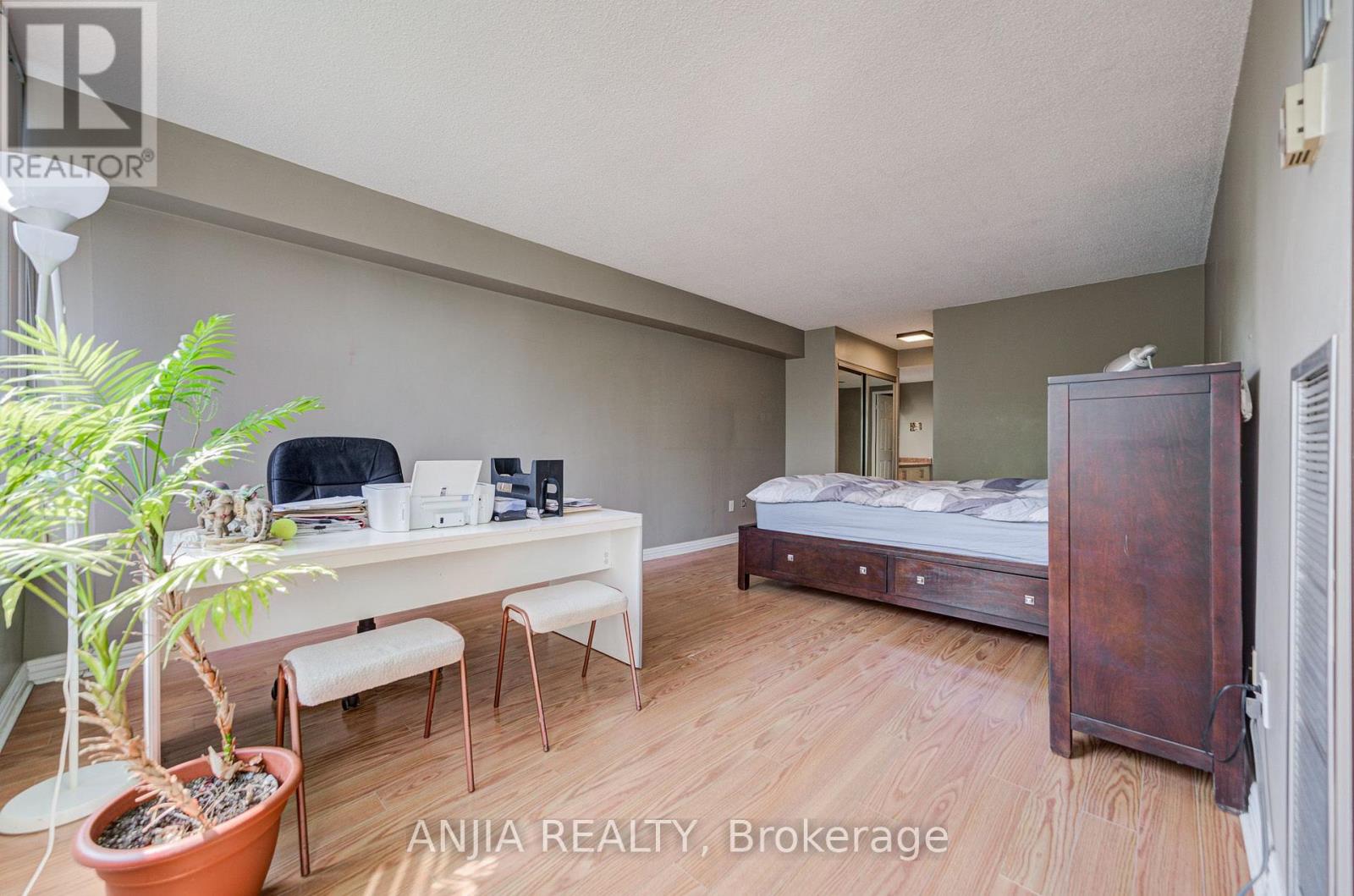 401 - 255 Bamburgh Circle, Toronto, Ontario  M1W 3T6 - Photo 32 - E13666964