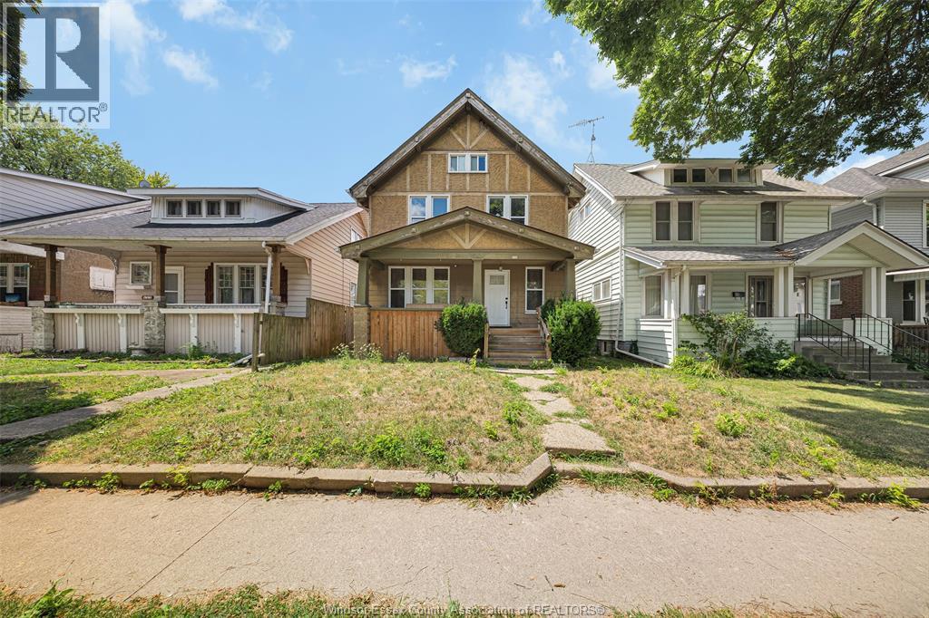 MLS# 26019578: 421 ELM AVENUE, Windsor, Canada