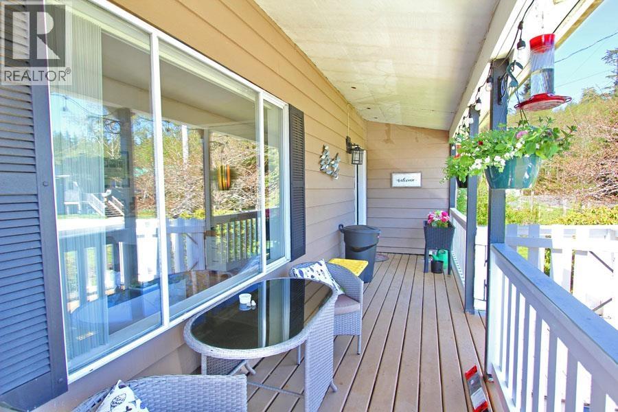 2130 Teal Boulevard, Masset, British Columbia  V0T 1M0 - Photo 2 - R3120562